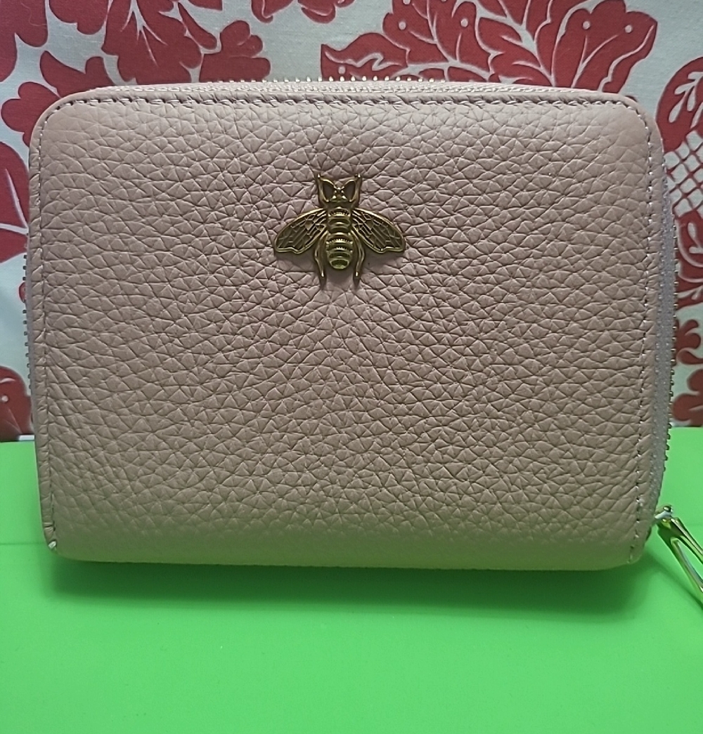 Women's Pink Bee-Emblem RFID safe Zip Wallet